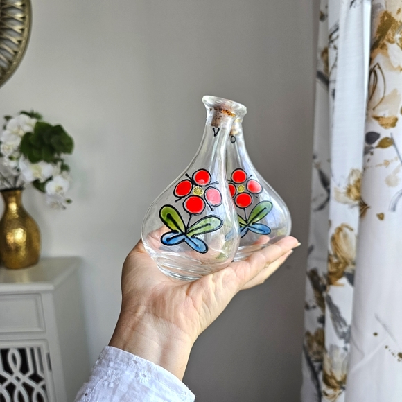 Antique Handpainted Glass Cruet Set Red Flowers, Wood Stoppers, Made in Japan - Picture 10 of 13